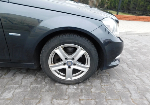 Mercedes-Benz Klasa C cena 45555 przebieg: 202750, rok produkcji 2011 z Dębica małe 326